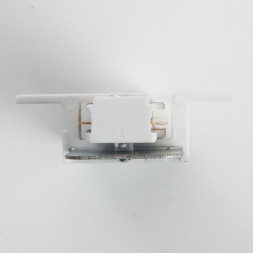 Коннектор прямой однофазный для встраиваемого шинопровода, белый, LD1004