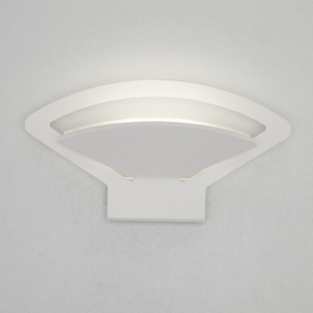 Светильник настенный светодиодный Pavo белый Elektrostandard MRL LED 1009