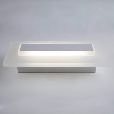 Настенный светодиодный светильник Eurosvet Square 40132/1 Led белый